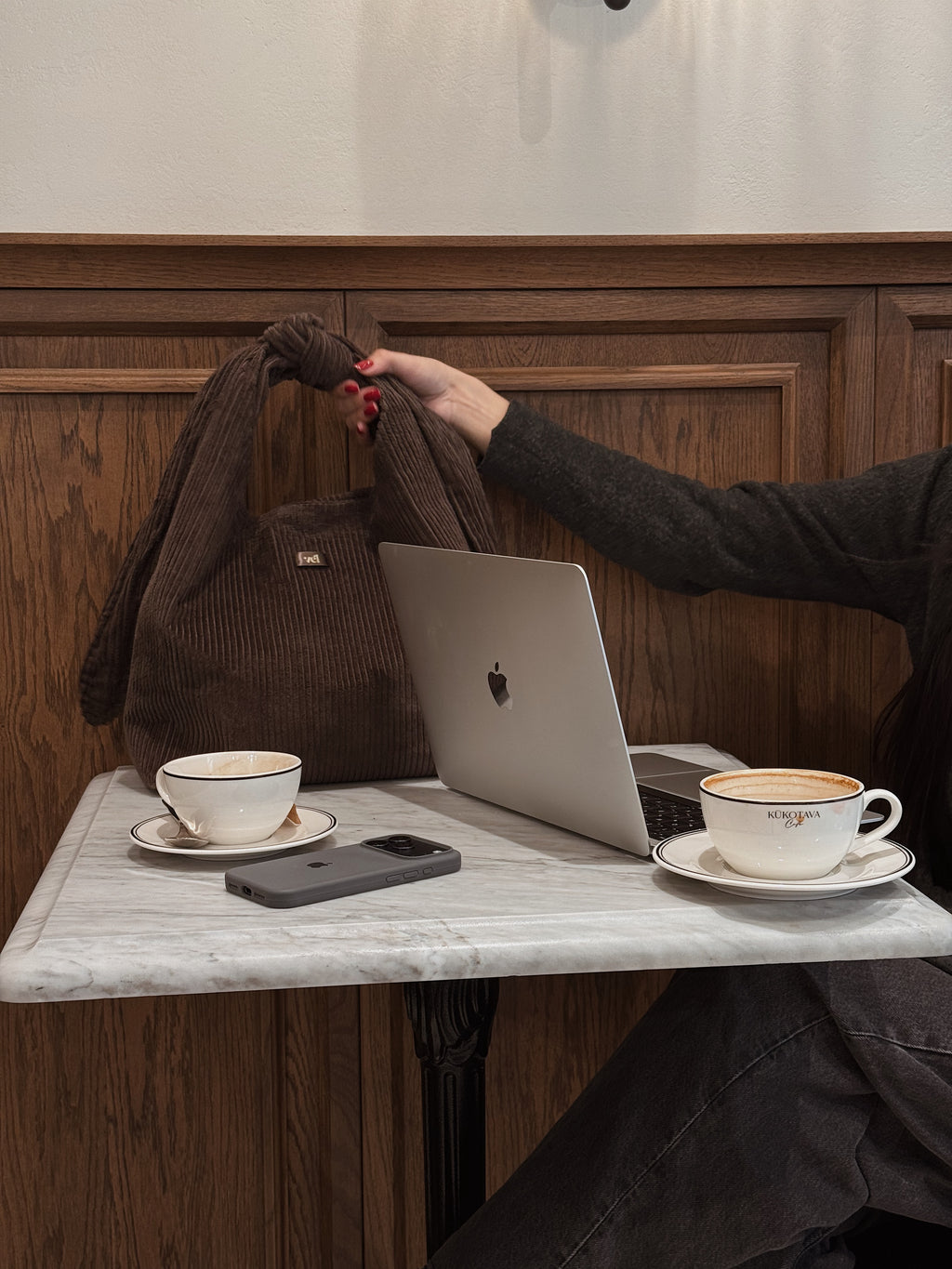 Velveta soma "vēlme grande" Espresso