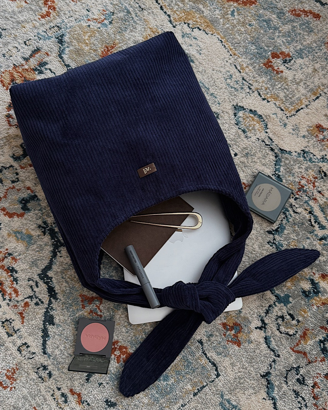 PIRMS-PASŪTĪJUMS. Velveta soma "vēlme grande" Mellene