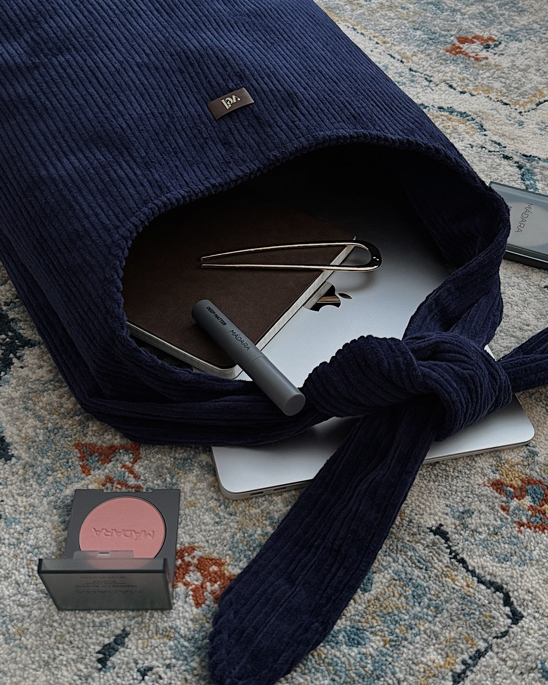 PIRMS-PASŪTĪJUMS. Velveta soma "vēlme grande" Mellene