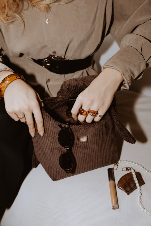 PIRMS-PASŪTĪJUMS. Velveta soma "vēlme" Espresso