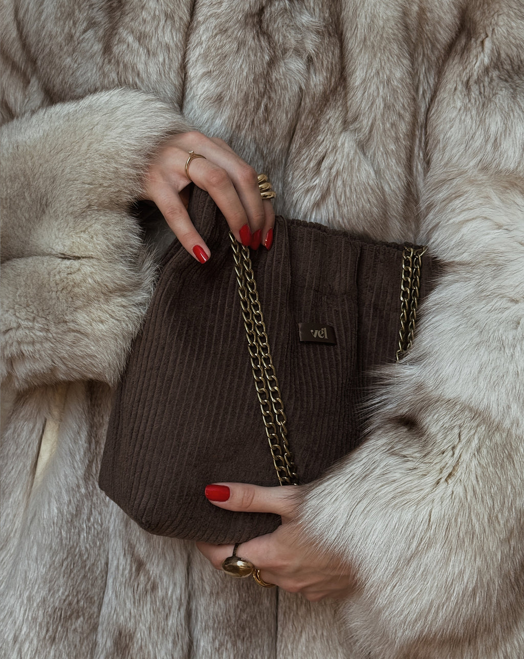 Velveta soma "aura" Espresso