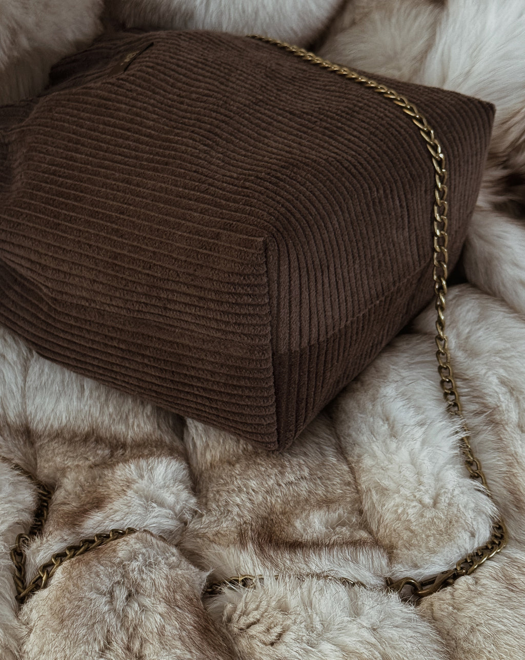 Velveta soma "aura" Espresso