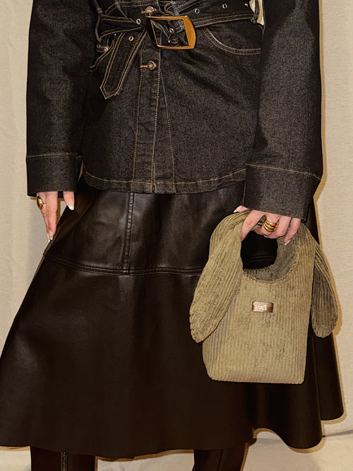 PIRMS-PASŪTĪJUMS. Velveta clutch "vēlme mini" Haki